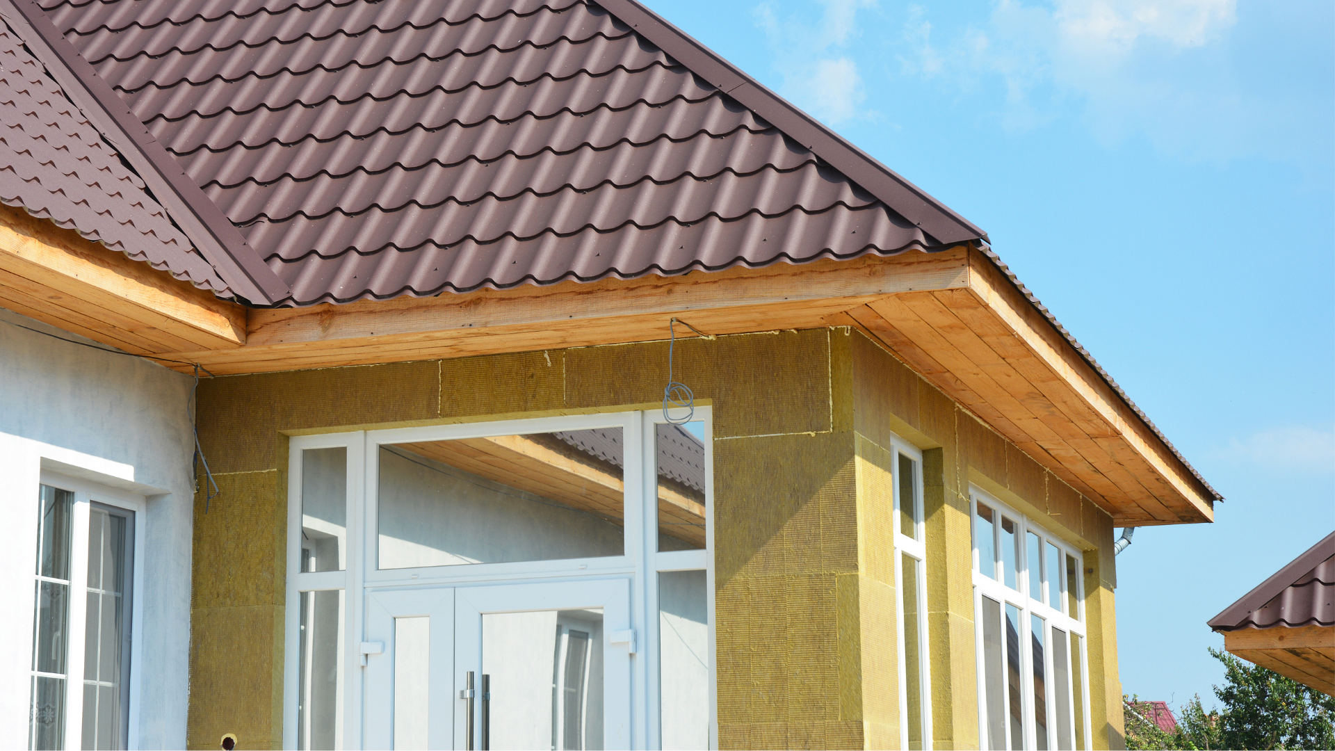 home showing exterior insulation